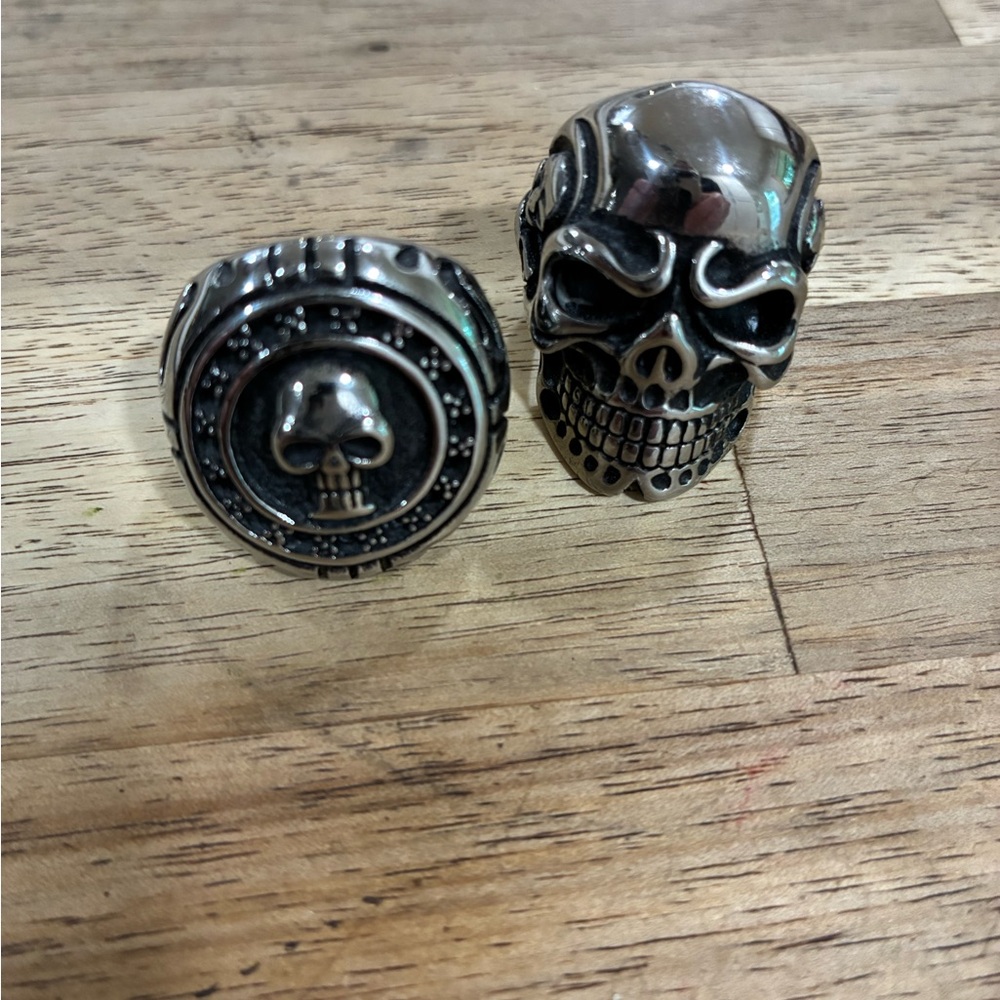 Silver Skull Ring Set